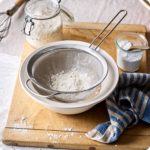 How Many Ounces in a Cup? Food Measurement Conversions