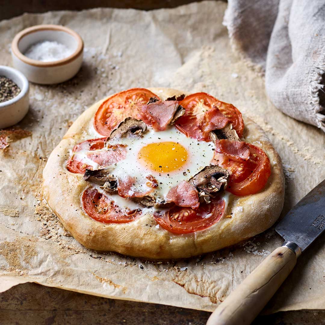 Bacon And Egg Breakfast Pizza