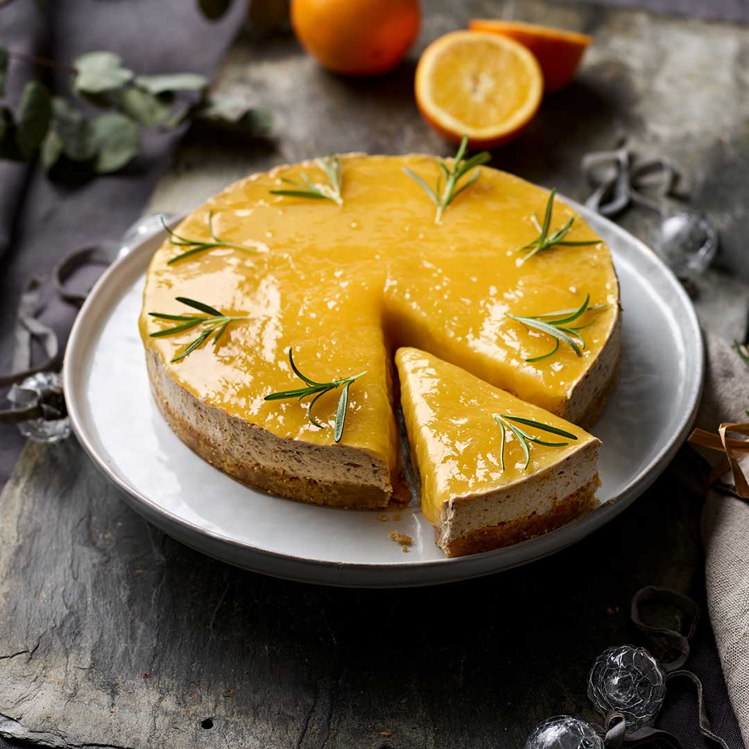 Christmas Pudding Cheesecake Using Digestive Biscuits