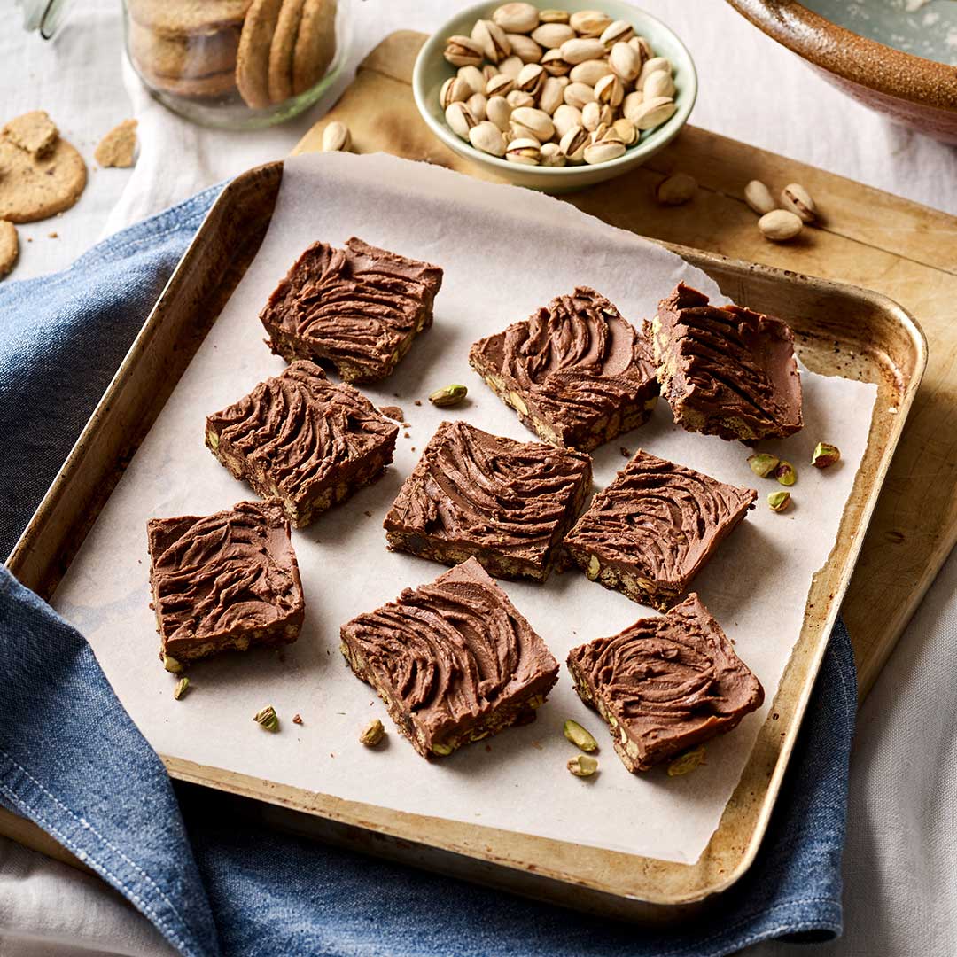 Fruity Oat Biscuit Tiffin