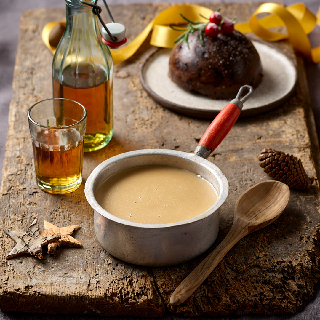 Christmas pudding with brandy custard recipe - Recipes 